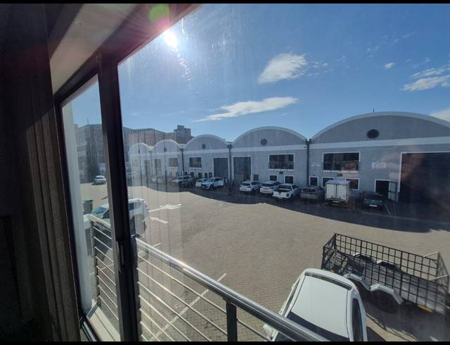 402M² WAREHOUSE TO LET IN MAITLAND
